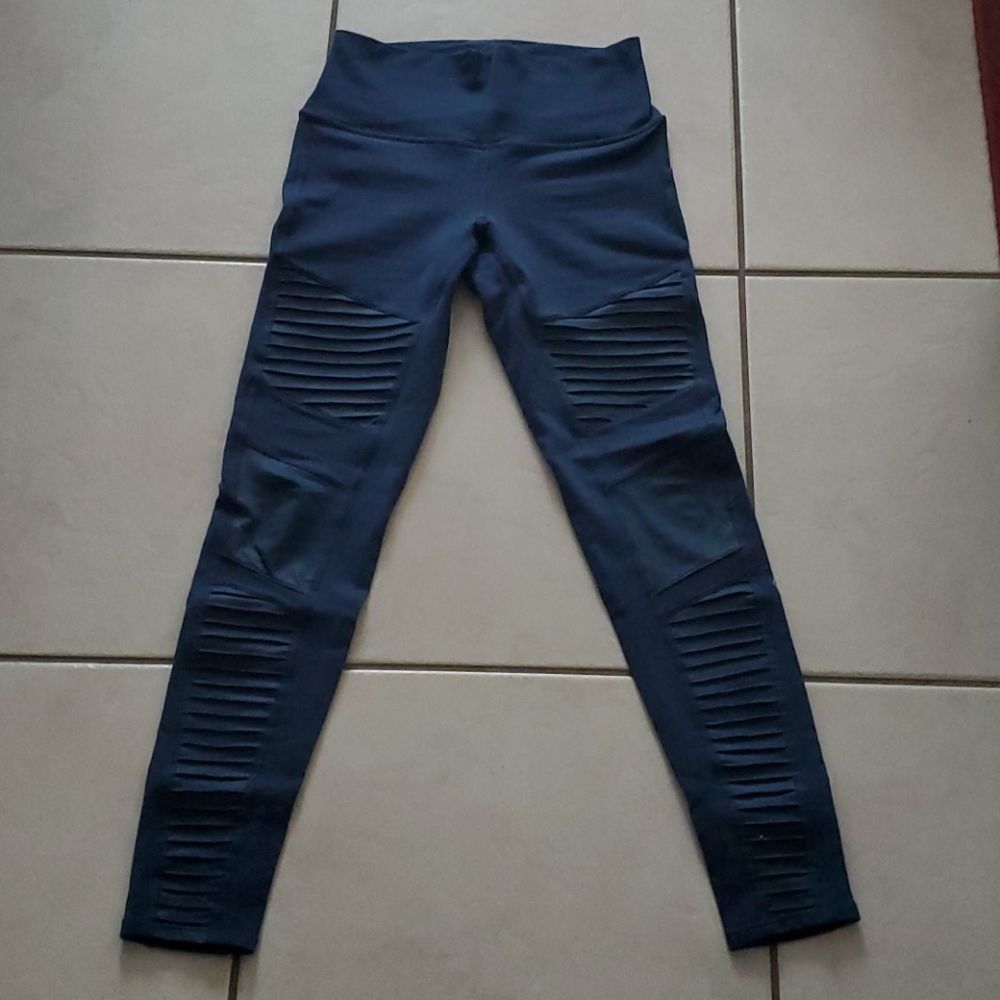 Alo yoga Moto leggings Sz M